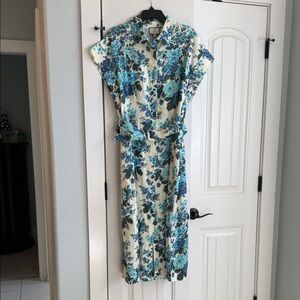 Tuckernuck Blue and Cream Floral Dress. NEW WITHOUT TAGS — NEVER WORN